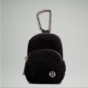 Lululemon City Adventure Nano Clip On